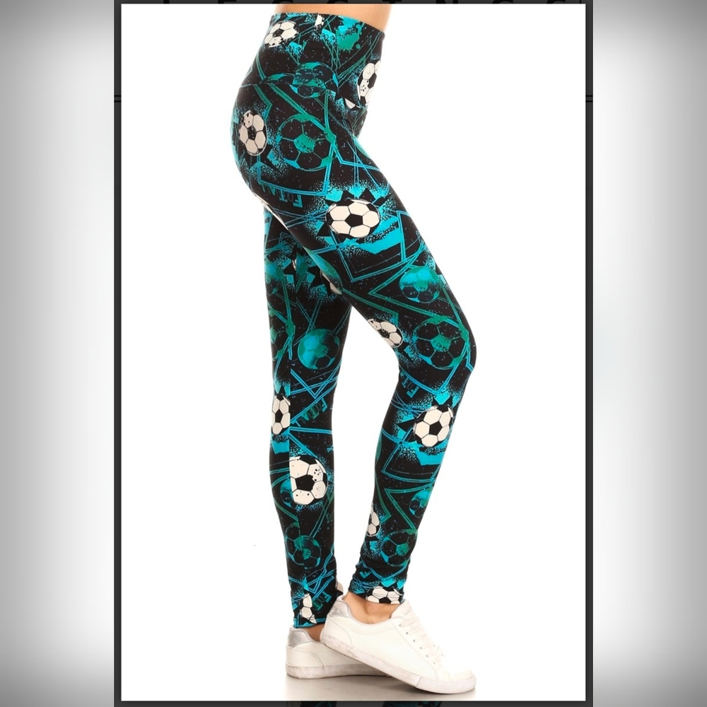 Plus Size Soccer Print Leggings